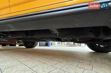 Позашляховик / Кросовер Hummer H2 2002 в 