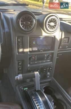 Внедорожник / Кроссовер Hummer H2 2003 в 