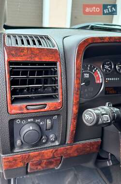 Внедорожник / Кроссовер Hummer H3 2005 в 