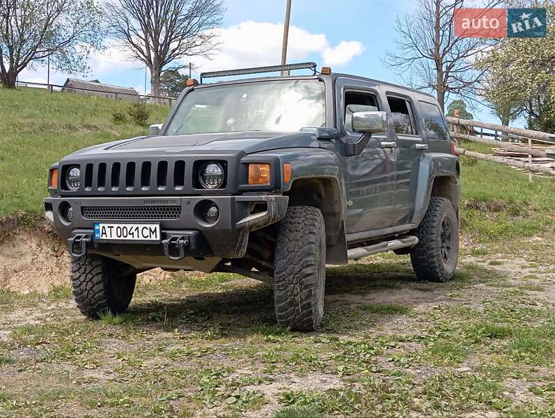 Внедорожник / Кроссовер Hummer H3 2006 в Ворохте