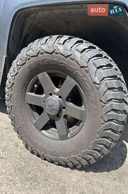 Внедорожник / Кроссовер Hummer H3 2006 в 