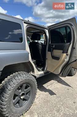Внедорожник / Кроссовер Hummer H3 2006 в 