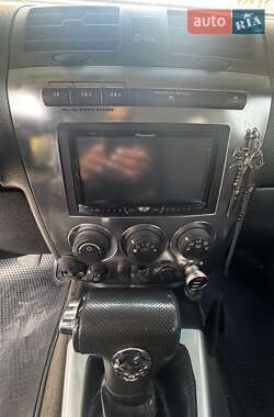 Внедорожник / Кроссовер Hummer H3 2006 в 