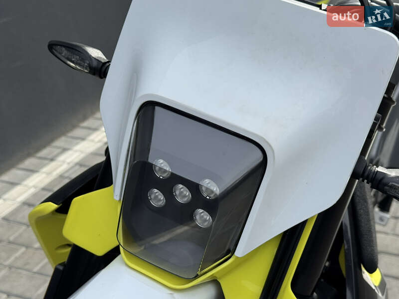 Мотоцикл Супермото (Motard) Husqvarna 701 Supermoto 2024 в Одессе фото 12 Мотоцикл Супермото (Motard) Husqvarna 701 Supermoto 2024 в Одессе