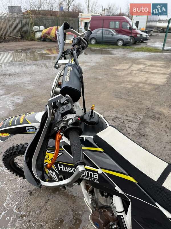 Мотоцикл Кросс Husqvarna FC 250 2017 в Ужгороді