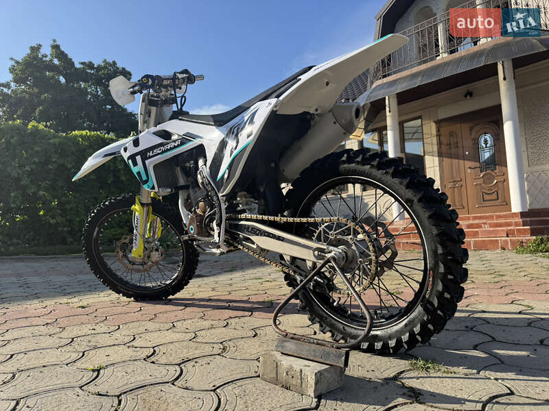Мотоцикл Кросс Husqvarna FC 350 2018 в Черновцах