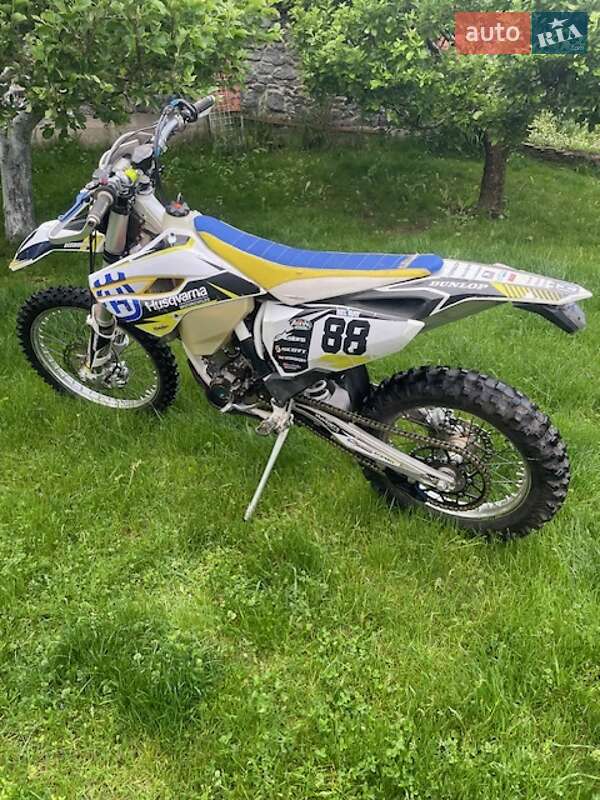 Мотоцикл Кросс Husqvarna FE 350 2014 в Острозі