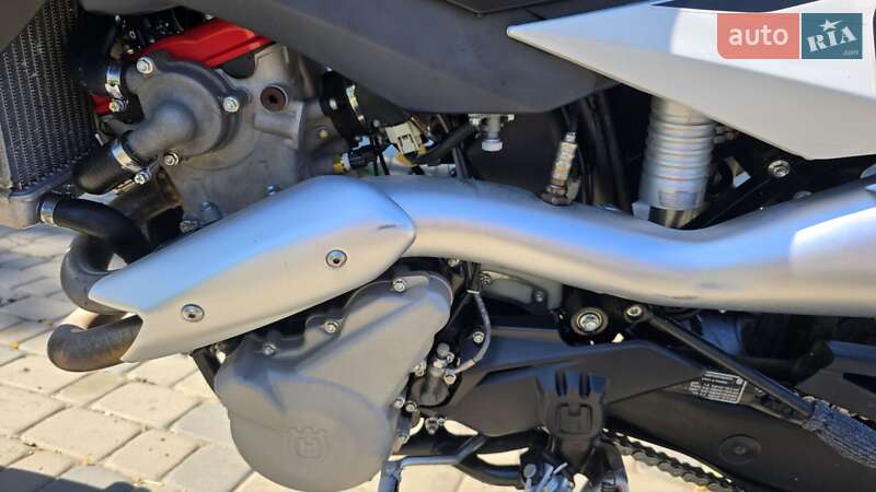 Мотоцикл Супермото (Motard) Husqvarna SM 610 2010 в Першотравенську