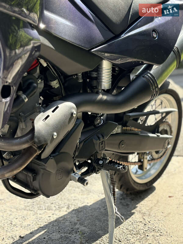 Мотоцикл Супермото (Motard) Husqvarna SMR 630 2010 в Киеве