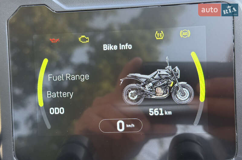 Мотоцикл Без обтікачів (Naked bike) Husqvarna Svartpilen 2024 в Кам'янець-Подільському