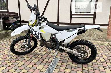 Мотоцикл Внедорожный (Enduro) Husqvarna TE 300 2022 в 