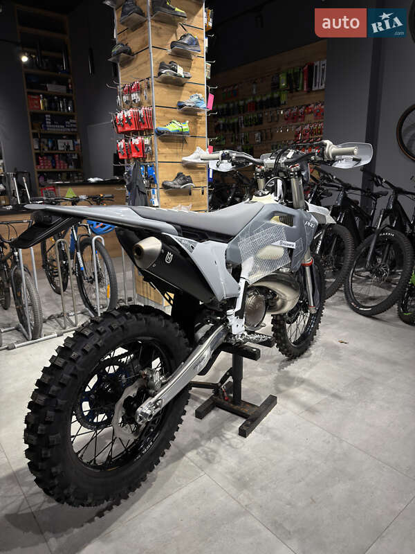 Мотоцикл Внедорожный (Enduro) Husqvarna TE 300 2026 в Каменец-Подольском