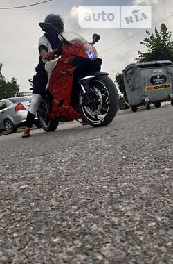 Спортбайк Hyosung GT 250R 2012 в 