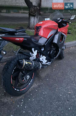 Спортбайк Hyosung GT 250R 2013 в Киеве