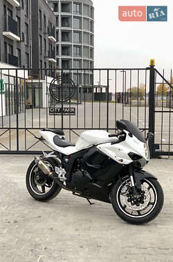 Спортбайк Hyosung GT 250R 2011 в Черкассах