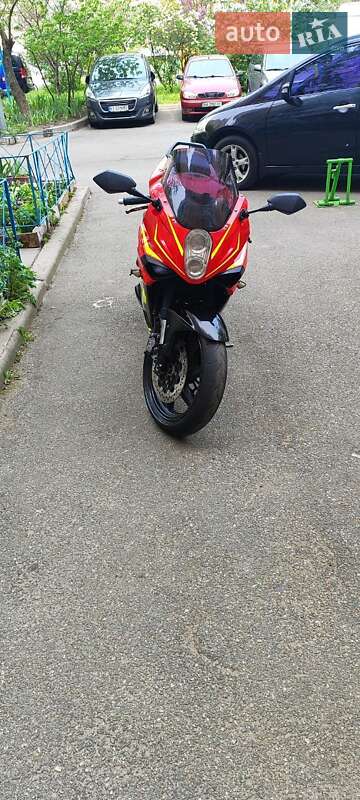 Спортбайк Hyosung GT 250R 2009 в Киеве