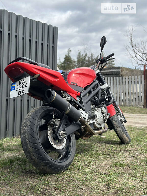 Мотоцикл Без обтекателей (Naked bike) Hyosung GT 650R 2007 в 