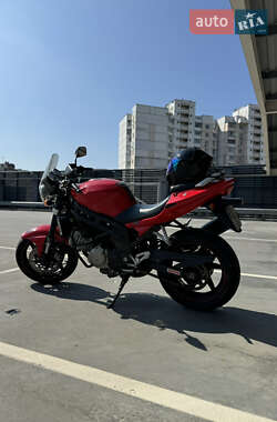 Мотоцикл Без обтекателей (Naked bike) Hyosung GT 650R 2008 в 