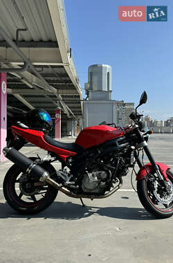 Мотоцикл Без обтекателей (Naked bike) Hyosung GT 650R 2008 в 