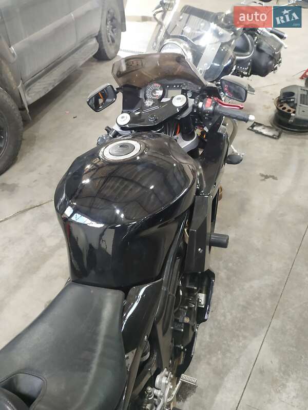 Hyosung GT 650R 2011