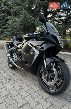 Мотоцикл Спорт-туризм Hyosung GT 650R 2013 в 
