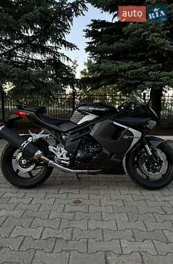 Мотоцикл Спорт-туризм Hyosung GT 650R 2013 в 