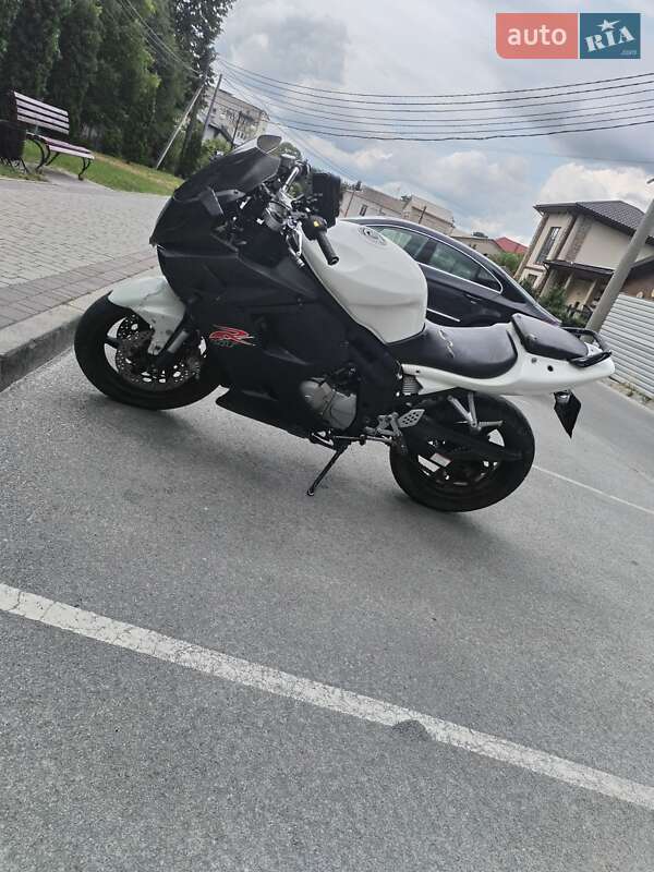 Спортбайк Hyosung GT 650R 2006 в Звягеле