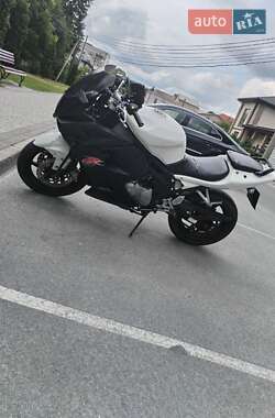 Спортбайк Hyosung GT 650R 2006 в 