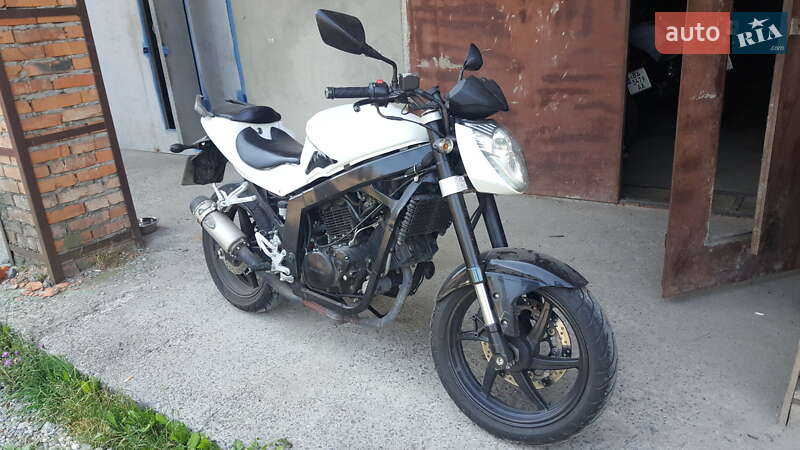 Мотоцикл Без обтекателей (Naked bike) Hyosung GT 2012 в Хмельницком