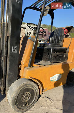 Вилочный погрузчик Hyster H 3.5FT 1990 в 
