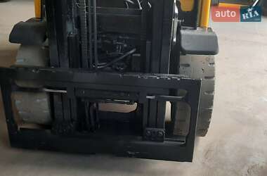 Вилочный погрузчик Hyster H 2014 в 