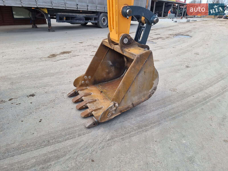 Колісний екскаватор Hyundai 140D 2013 в Одесі