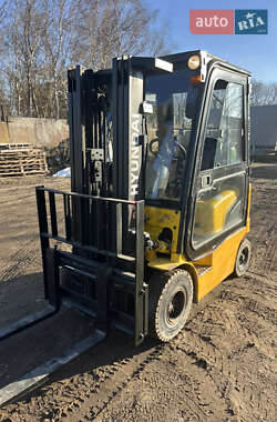 Вилочний навантажувач Hyundai 15L 2016 в Мостиській