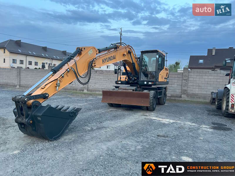 Колісний екскаватор Hyundai 160D 2018 в Києві