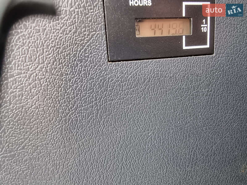 Колісний екскаватор Hyundai 180D 2022 в Одесі