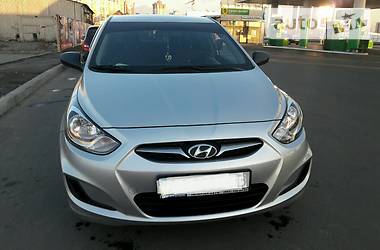 Седан Hyundai Accent 2011 в Киеве