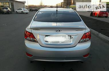 Седан Hyundai Accent 2011 в Киеве