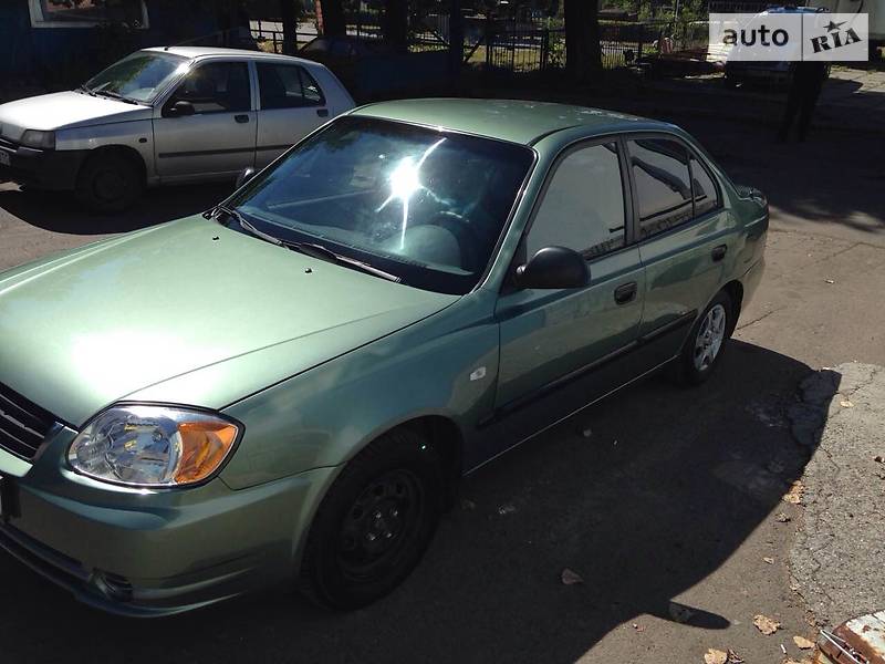 Седан Hyundai Accent 2003 в Киеве