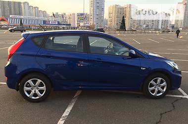 Хетчбек Hyundai Accent 2012 в Києві