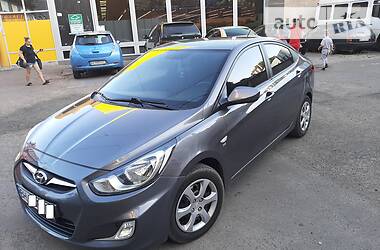 Седан Hyundai Accent 2011 в 