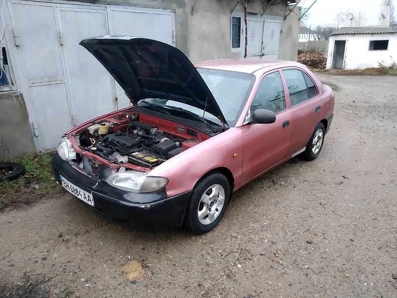 Хэтчбек Hyundai Accent 1995 в Доброславе