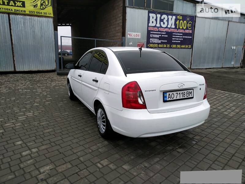 Седан Hyundai Accent 2008 в Мукачевому