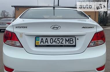 Седан Hyundai Accent 2012 в Киеве