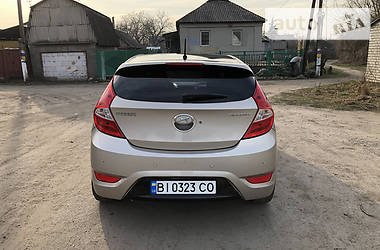 Хетчбек Hyundai Accent 2012 в 