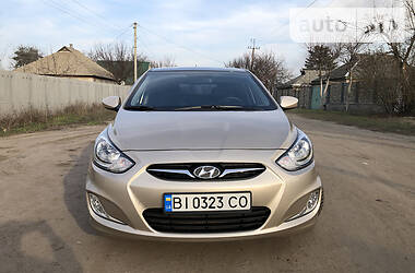 Хетчбек Hyundai Accent 2012 в 