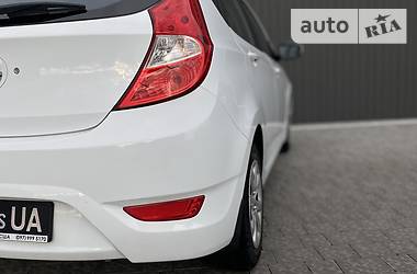 Хетчбек Hyundai Accent 2015 в 