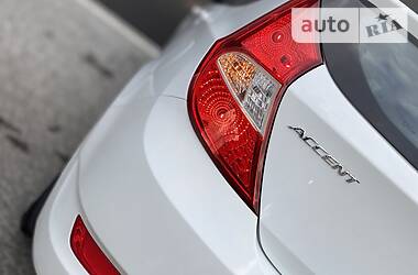 Хетчбек Hyundai Accent 2015 в 