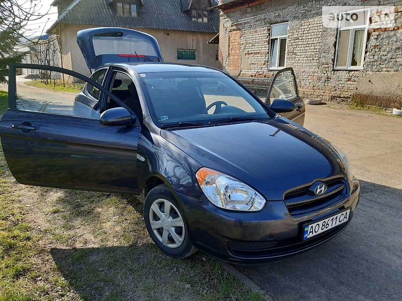 Хэтчбек Hyundai Accent 2006 в Ужгороде