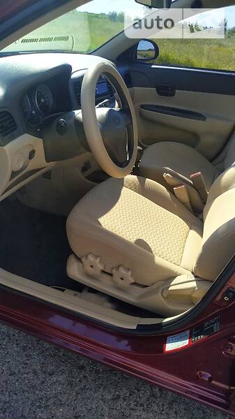 Седан Hyundai Accent 2008 в Конотопе