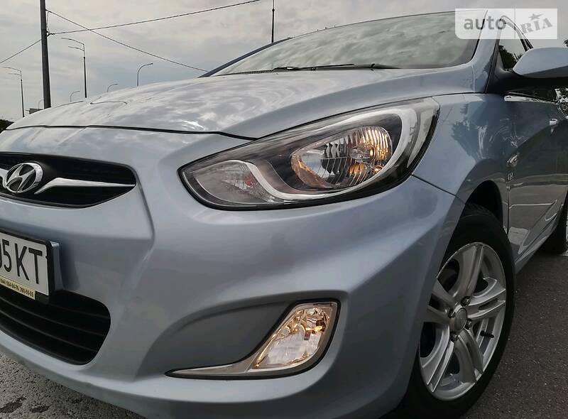 Седан Hyundai Accent 2011 в Києві